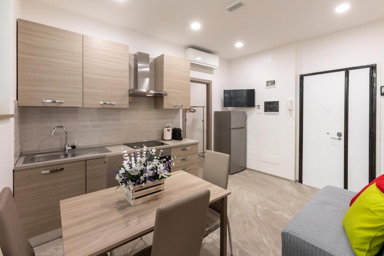 Le Case Di Anna - Holiday Home Roma Esterno foto